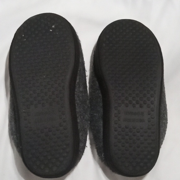 Slippers - Picture 4 of 6